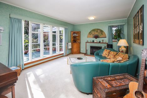 Photo of property in 16 Waima Crescent, Titirangi, Auckland, 0604