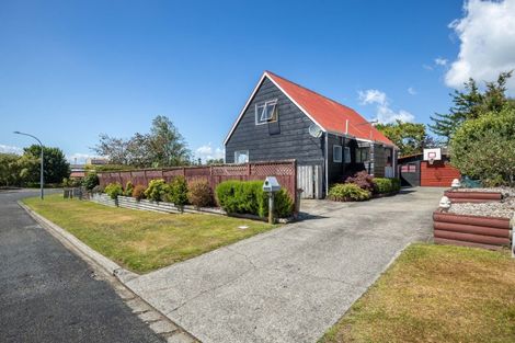 Photo of property in 38 Konini Street, Inglewood, 4330