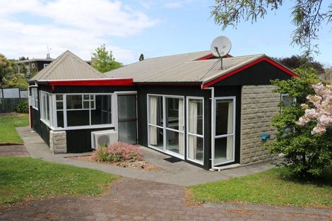 Photo of property in 36 Parkes Avenue, Saint Johns Hill, Whanganui, 4501