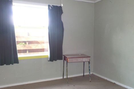 Photo of property in 6 Shelswell Street, Westport, 7825