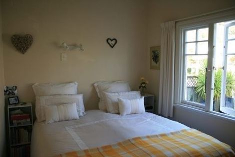 Photo of property in 14 Kauri Street, Eastbourne, Lower Hutt, 5013