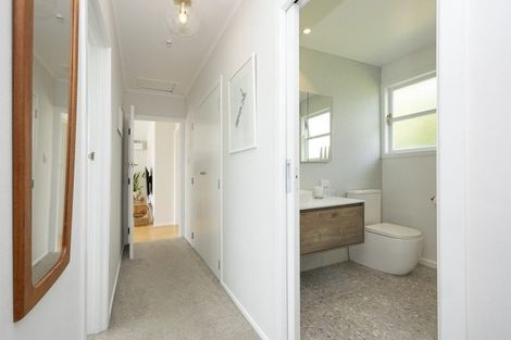 Photo of property in 8 Brennan Avenue, Te Atatu Peninsula, Auckland, 0610