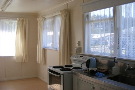 Photo of property in 26 Herrington Street, Foxton, 4814