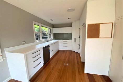 Photo of property in 31 Landsdowne Terrace, Cashmere, Christchurch, 8022