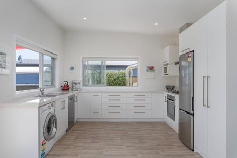 Photo of property in 107 Taupata Way, Matarangi, Whitianga, 3592