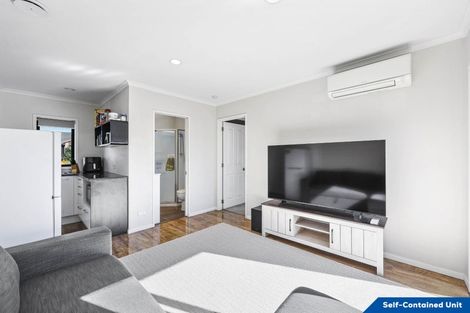 Photo of property in 4 Shankill Place, East Tamaki, Auckland, 2013
