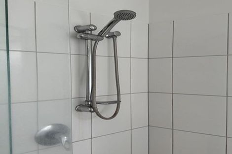 Photo of property in 41 Breaker Grove, Waiuku, 2123