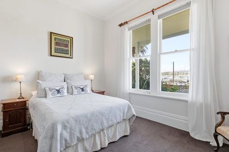 Photo of property in 500 Evans Bay Parade, Hataitai, Wellington, 6021