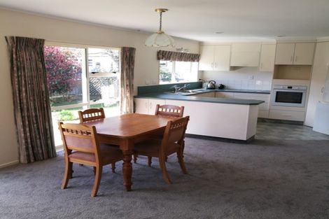 Photo of property in 6 Carisbrooke Street, Aranui, Christchurch, 8061