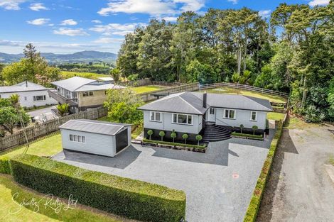 Photo of property in 16 Whaka Street, Maungaturoto, 0520