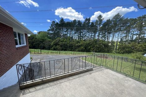 Photo of property in 106 Nixon Road, Taupaki, Henderson, 0782