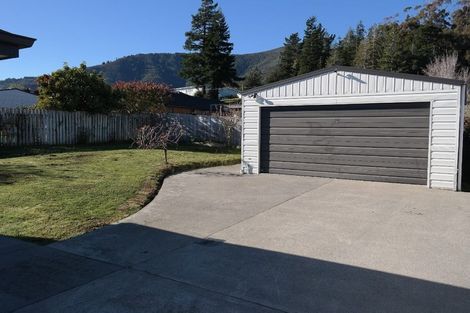 Photo of property in 26 Admiralty Place, Waikawa, Picton, 7220