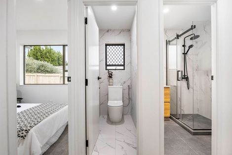 Photo of property in 2/60 Cherry Road, Bucklands Beach, Auckland, 2014