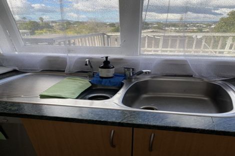 Photo of property in 20 Grenada Avenue, Forrest Hill, Auckland, 0620