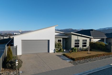 Photo of property in 8 Electric Place, Cromwell, 9310