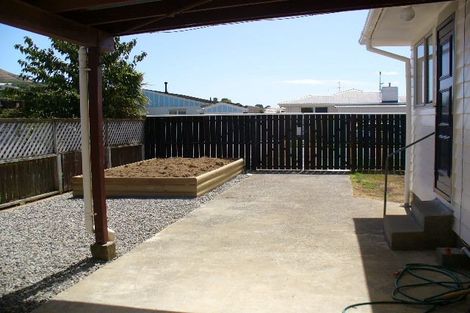 Photo of property in 21c Beauchamp Street, Tawa, Wellington, 5028