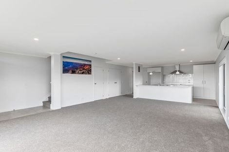 Photo of property in 12 Huke Lane, Takanini, 2112