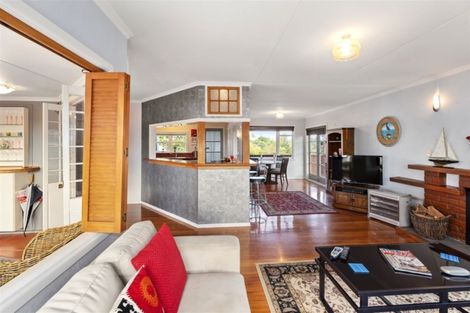 Photo of property in 25 Koromiko Street, Otaki Beach, Otaki, 5512