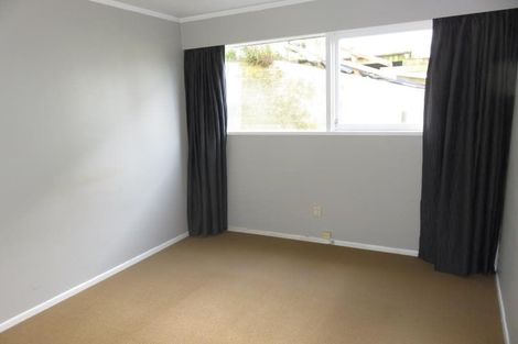 Photo of property in 15 Goddard Grove, Churton Park, Wellington, 6037