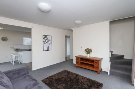 Photo of property in 12 Beadle Place, St Andrews, Hamilton, 3200