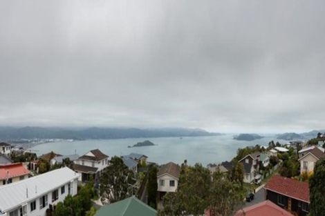 Photo of property in 21 Cheyne Walk, Newlands, Wellington, 6037