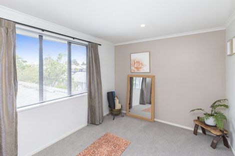 Photo of property in 64b Holly Road, St Albans, Christchurch, 8014