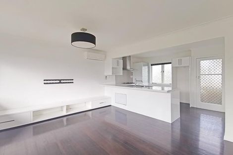 Photo of property in 1/1 Anne Road, Hillcrest, Auckland, 0627