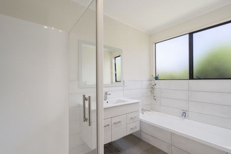 Photo of property in 19 Thames Street, Welbourn, New Plymouth, 4310