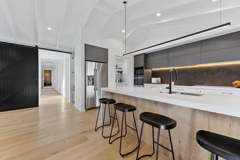 Photo of property in 9 South Oaks Close, Pukemoremore, Cambridge, 3493