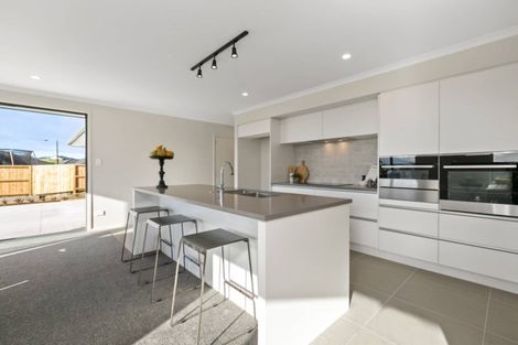 Photo of property in 18 Lakeside Terrace, Omokoroa, 3114