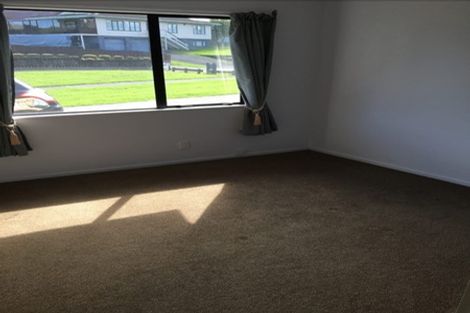 Photo of property in 28a Hoylake Place, Wattle Downs, Auckland, 2103