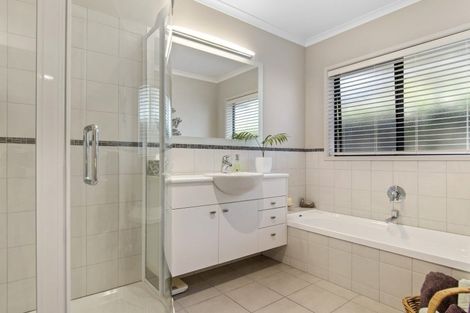 Photo of property in 5 Alva Glen Place, Pyes Pa, Tauranga, 3112