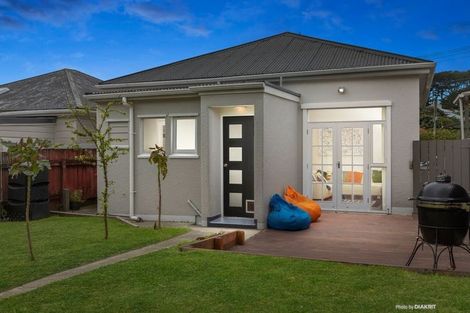 Photo of property in 230 Rintoul Street, Berhampore, Wellington, 6023