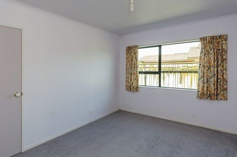 Photo of property in 22 Easton Way, Levin, 5510