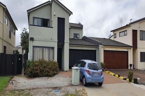 Photo of property in 60 Tiger Drive, Golflands, Auckland, 2013