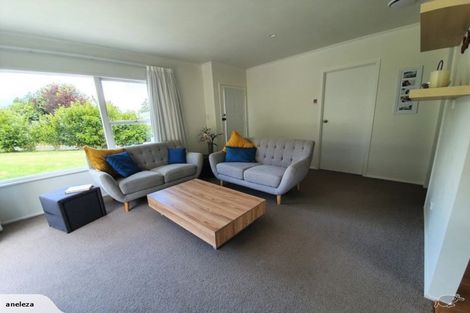 Photo of property in 2/24 Sovereign Place, Glenfield, Auckland, 0629
