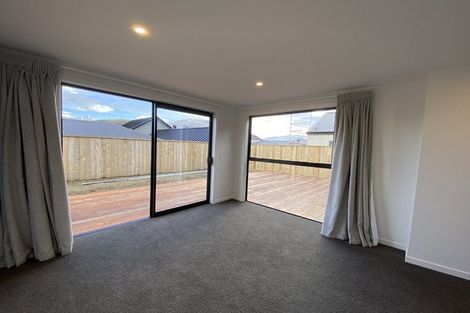 Photo of property in 10 Fallow Street, Jacks Point, 9371