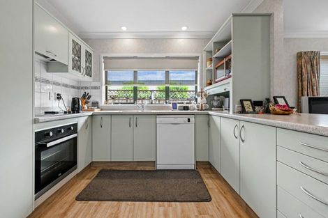 Photo of property in 13 Moverley Place, Pukete, Hamilton, 3200