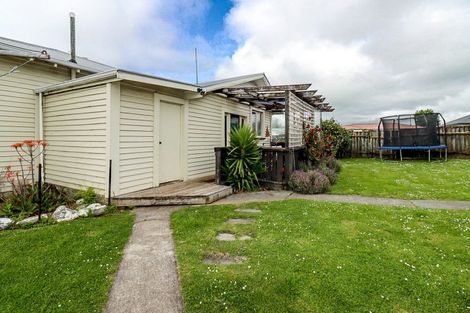 Photo of property in 9 Alma Street, Dannevirke, 4930