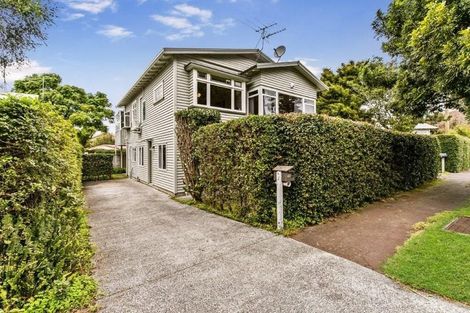 Photo of property in 5 Woodward Road, Mount Albert, Auckland, 1025