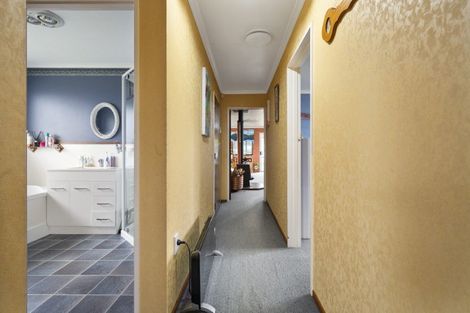 Photo of property in 93 Hendersons Line, Marton, 4710