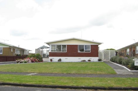 Photo of property in 20 Garden Terrace, Pukekohe, 2120