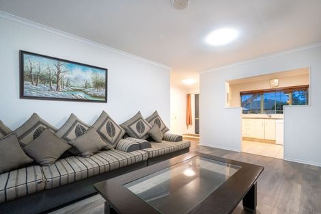 Photo of property in 8 Craiburn Street, Ranui, Auckland, 0612