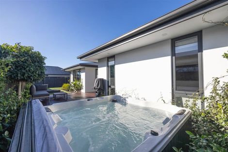 Photo of property in 5 William Deans Drive, Prebbleton, 7604