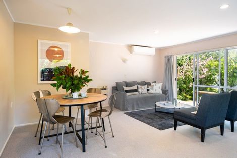 Photo of property in 10 Kopanga Road, Havelock North, 4130