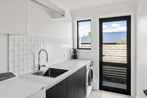 Photo of property in 2 Gabriela Close, Pyes Pa, Tauranga, 3112