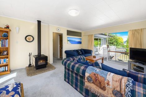 Photo of property in 25 Kinloch Road, Kinloch, Taupo, 3377