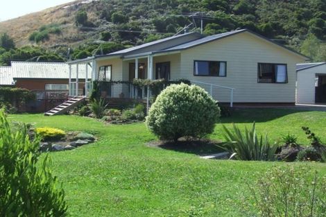 Photo of property in 312f Waikawa Road, Waikawa, Picton, 7220