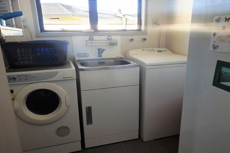 Photo of property in 12 Smith Street, Dannevirke, 4930