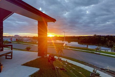 Photo of property in 11 Oyster Place, Omokoroa, 3114